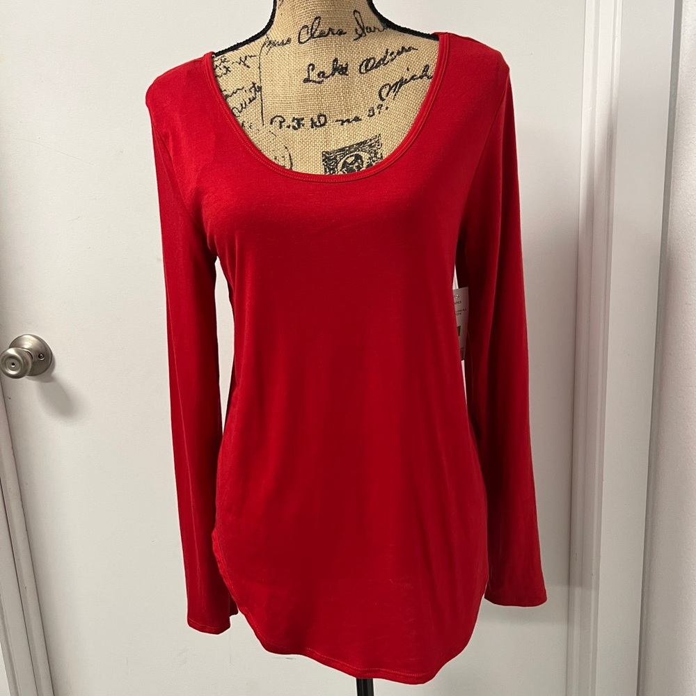 NWT-Just Be medium blouse